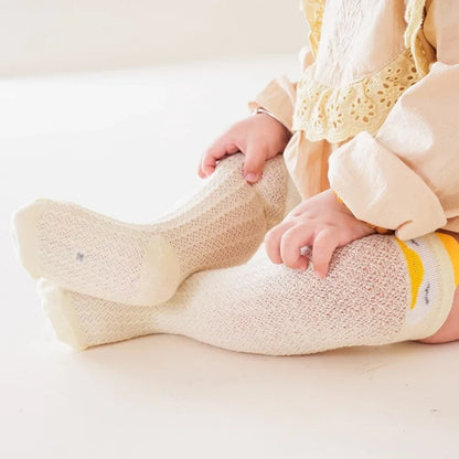 Chaussettes longues bébé confortables et respirantes