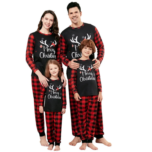 Pyjamas assortis famille Noël 2025 imprimé cerf joyeux Noël